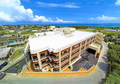 【宜野座村/字惣慶】年収330万円以上/夜勤少なめ・介護福祉士手当有り/介護職 イメージ