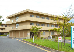 介護老人保健施設エスポワール市川｜市川市高谷｜介護福祉士｜正社員｜託児所あり｜子育てママ多数 イメージ