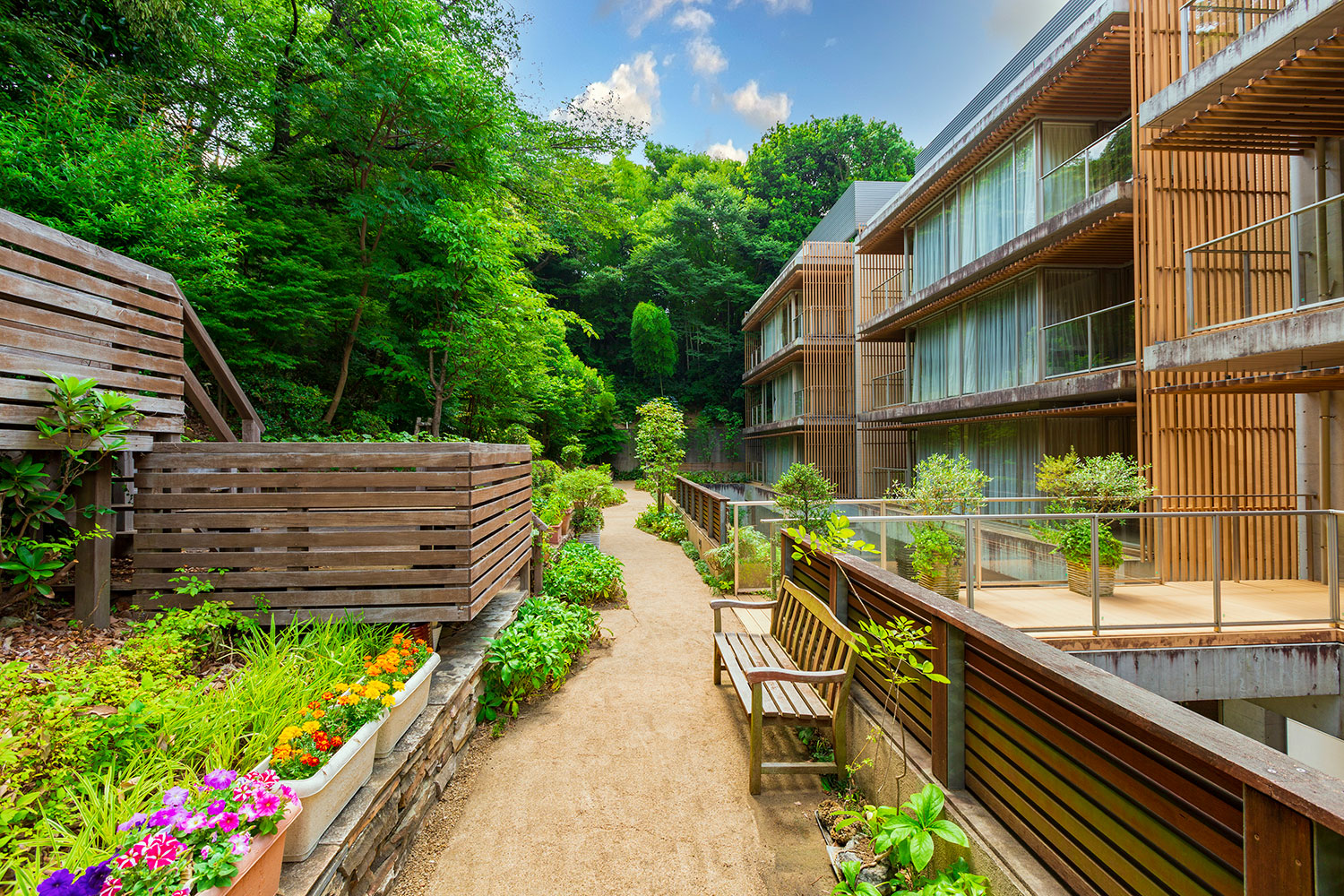 介護職｜有料老人ホーム｜介護福祉士｜正社員