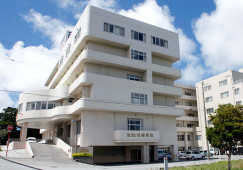 西崎病院【看護助手】夜間帯のみ｜病棟内で患者様のサポート イメージ