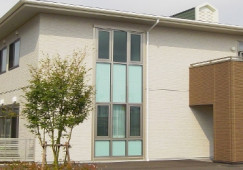 岡山市南区【サ高住】【訪問介護員】初任者研修をお持ちの方募集！年間休日123日・賞与3ヶ月・駐車場あり イメージ