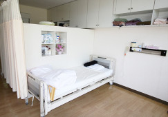 特別養護老人ホーム第二いこいの里｜介護福祉士｜紹介予定派遣｜賞与3.7か月│年間休日112日 イメージ