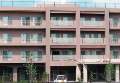 特別養護老人ホーム横浜敬寿園｜横浜市泉区和泉町｜介護職｜正社員｜賞与2か月以上・福利厚生充実 イメージ