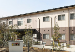 【たのしい家墨染/グループホーム】介護職募集(正社員)｜夏季・冬季休暇あり イメージ