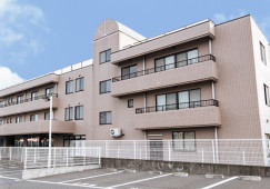 介護老人保健施設葵の園市川｜市川市大野町｜介護職｜正社員｜月給25万以上｜賞与3ヵ月 イメージ
