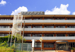 【介護老人保健施設メデケアタマイ】泉南市での介護職(正社員)｜月給23万円～｜賞与3.5ヶ月分 イメージ