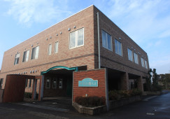 【千葉市中央区都町】月給28～29.1万/賞与3ヶ月分/介護経験1年以上/研修制度充実/有料老人ホーム/介護職/正社員 イメージ