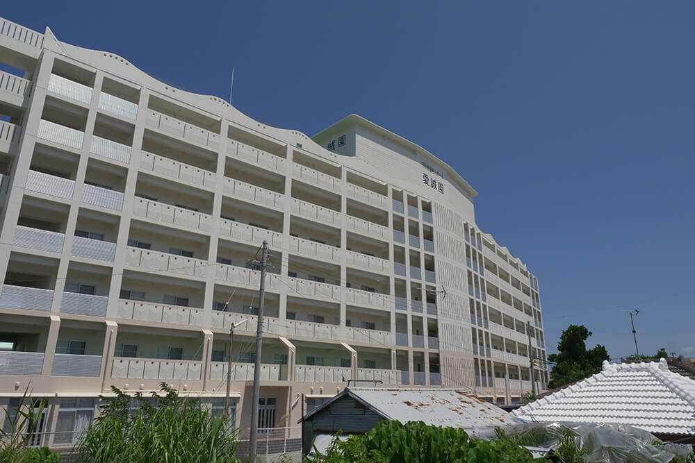 特別養護老人ホーム愛誠園｜【介護職】経験により給与UP｜住宅手当・退職金共済有り イメージ