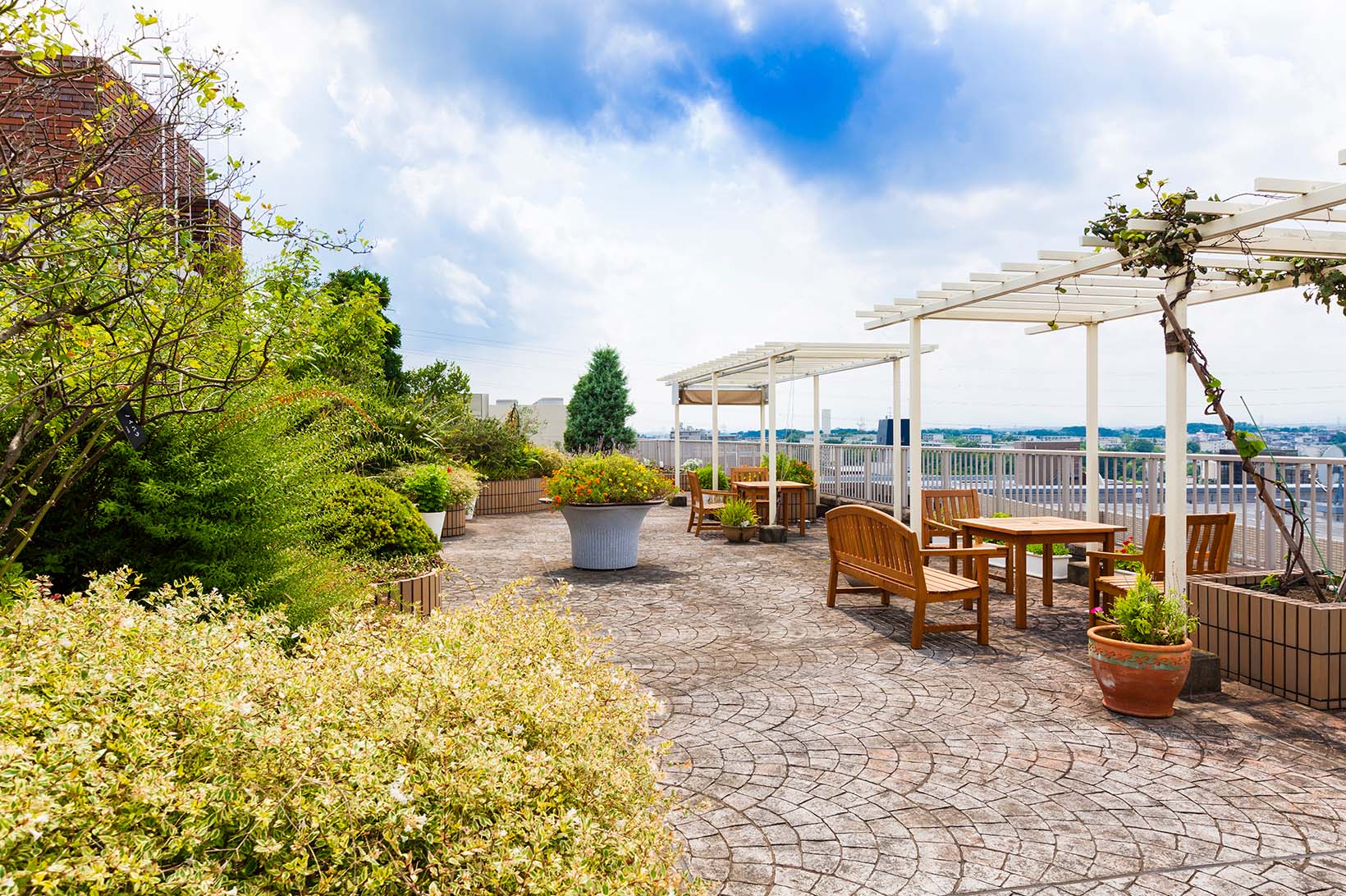 【川崎市宮前区】月給28.4万～/海外人材求人/フォロー充実で安心勤務/有料老人ホーム/介護職/正社員 イメージ