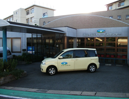 【福岡市東区】月給210,000円～/賞与3.2ヶ月/デイサービスでの介護職 イメージ