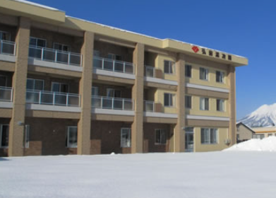 【弘前学院大前駅 車8分】月給21.0万円～★賞与3.0ヶ月／養護老人ホーム弘前温清園／経験不問／介護職員 イメージ