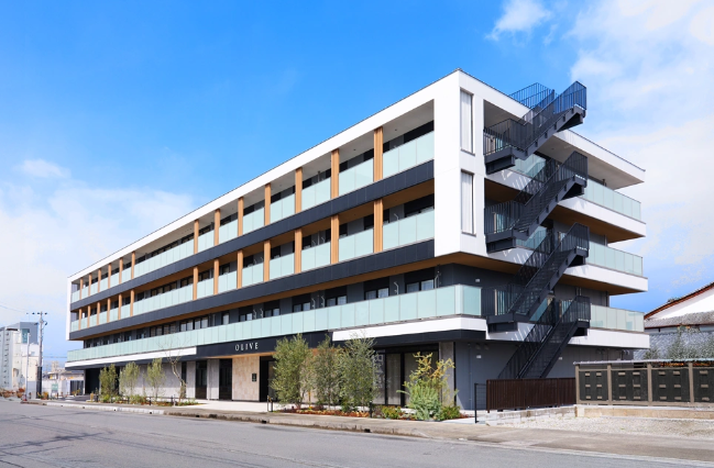 【栗東市小柿】月収24万円以上/未経験OK/賞与あり/福利厚生充実/介護職 イメージ