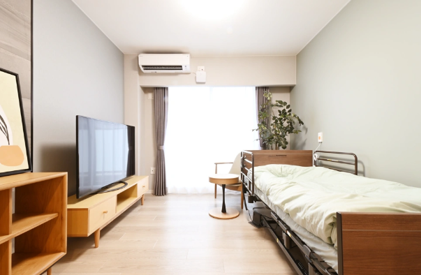 【栗東市小柿】月収25.5万円以上/介福募集中/賞与あり/福利厚生充実/介護職 イメージ