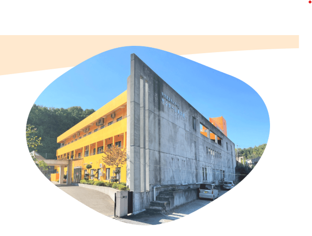 【神戸市西区】月給23万円以上可／賞与2ヶ月／住宅手当・扶養手当あり／介護職員 イメージ