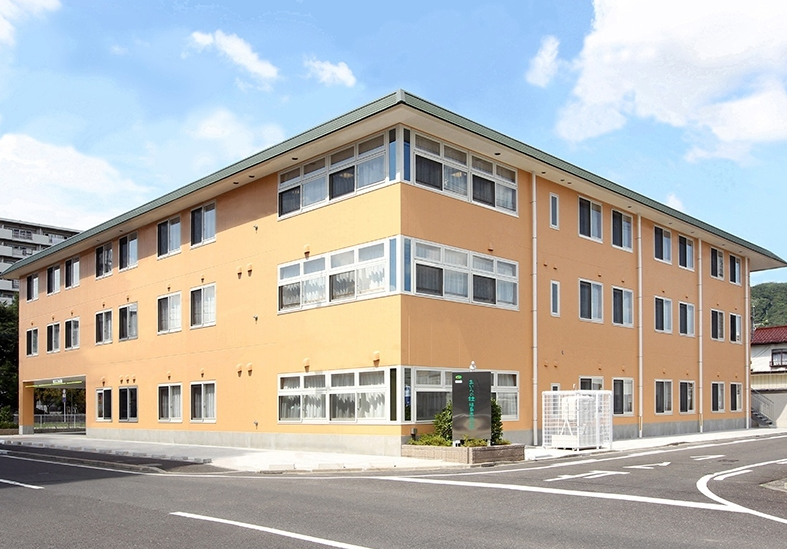 【福島市旭町】月給26.1万円～★福利厚生充実／あいらの杜福島市役所前／経験者募集／介護職員 イメージ